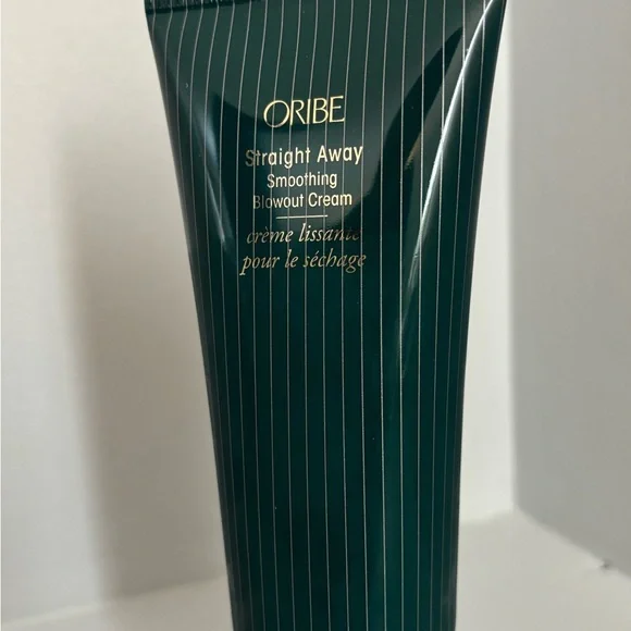 Oribe Straight Away Smoothing Blowout Cream - Picture 2 of 3